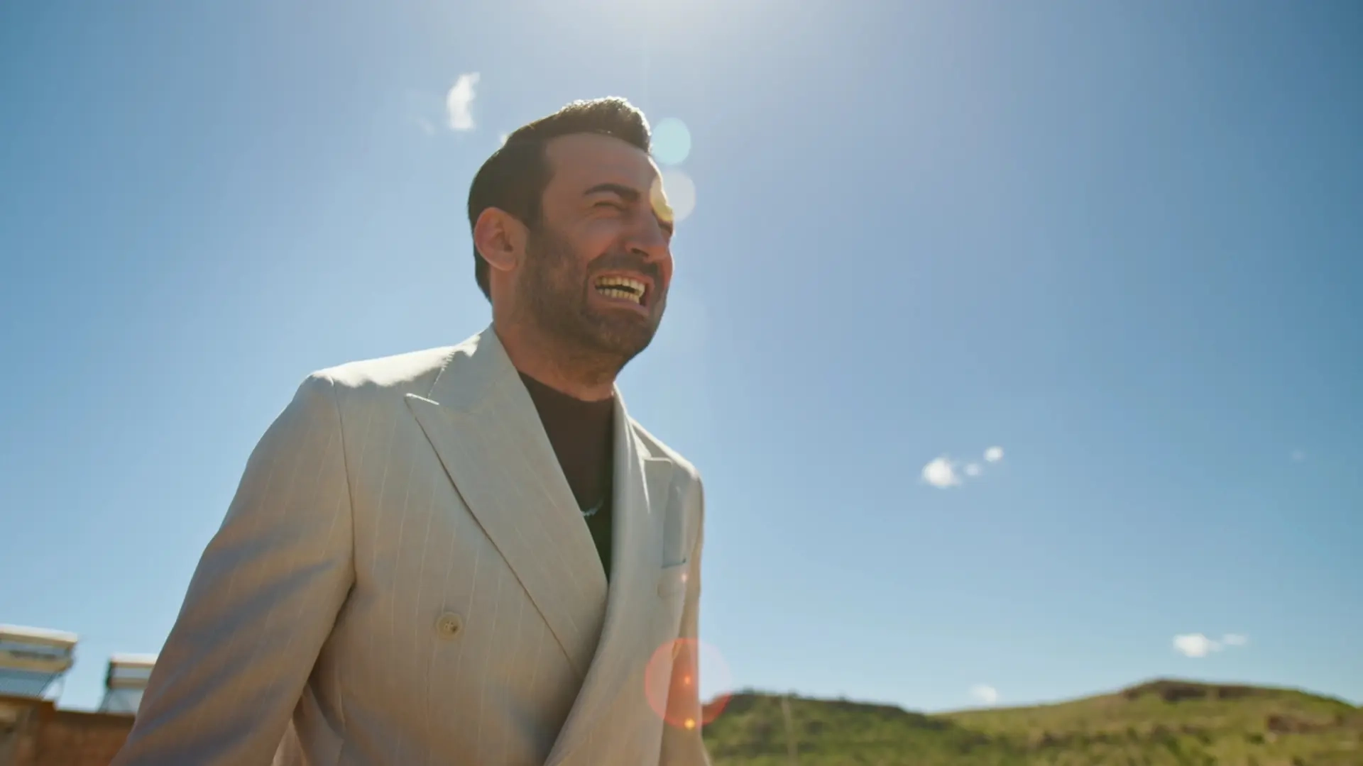 Gallery image 8 for Uzak Sehir Episode 62 Preview And Stills 