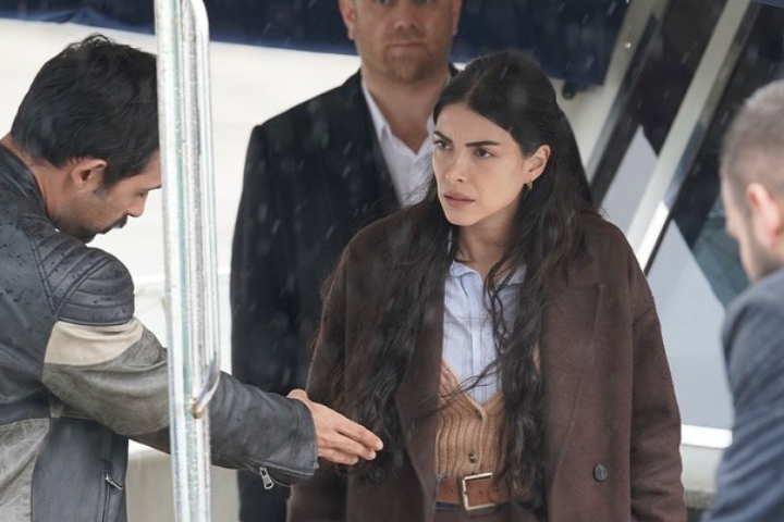 Gallery image 6 for Tasacak Bu Deniz Episode 29 Preview And Stills 