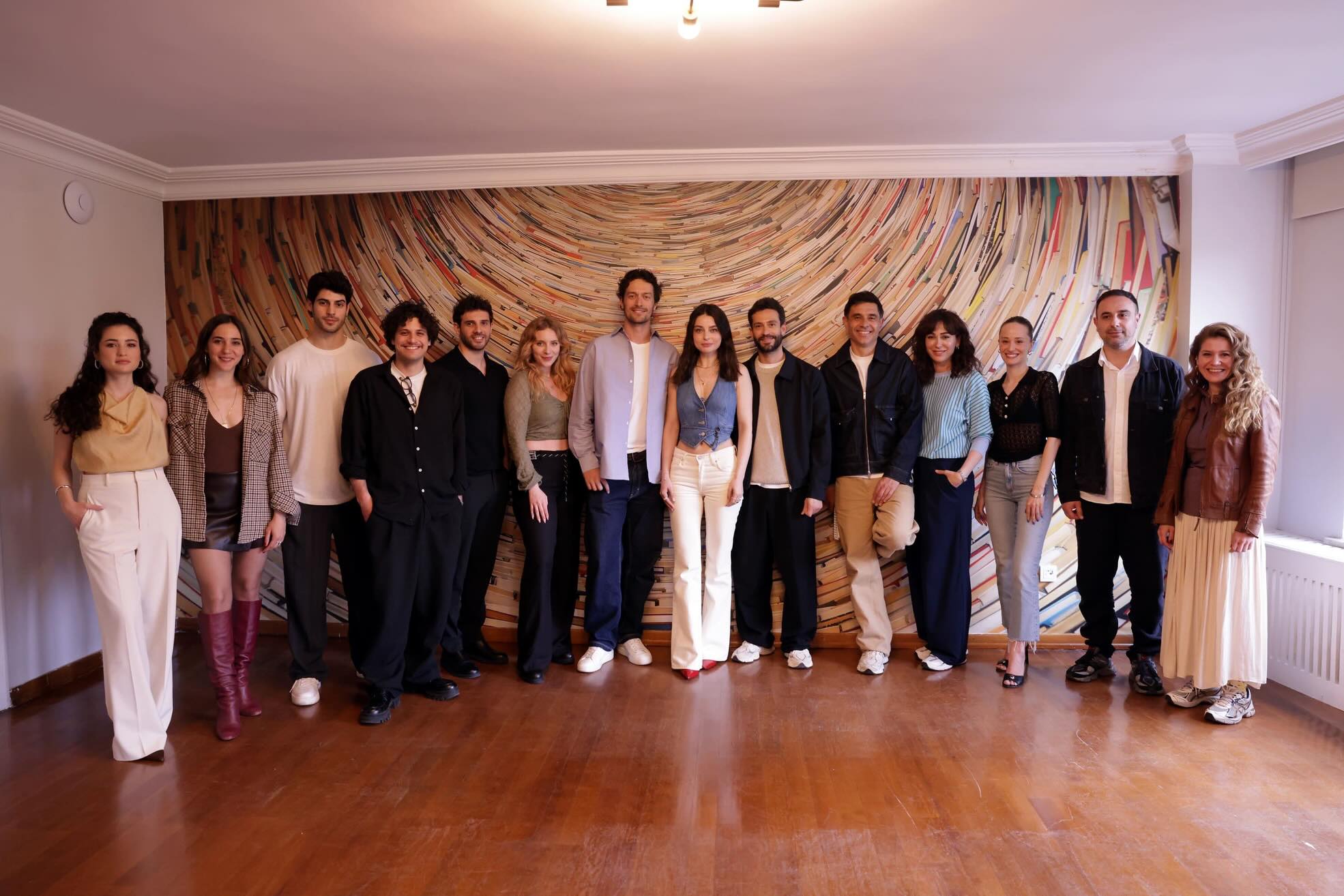 Gallery image 10 for Ayca Aysin Turan, Ekin Koc And Feyyaz Serifoglu Starrer Muhtemel Ask Is Coming Soon 