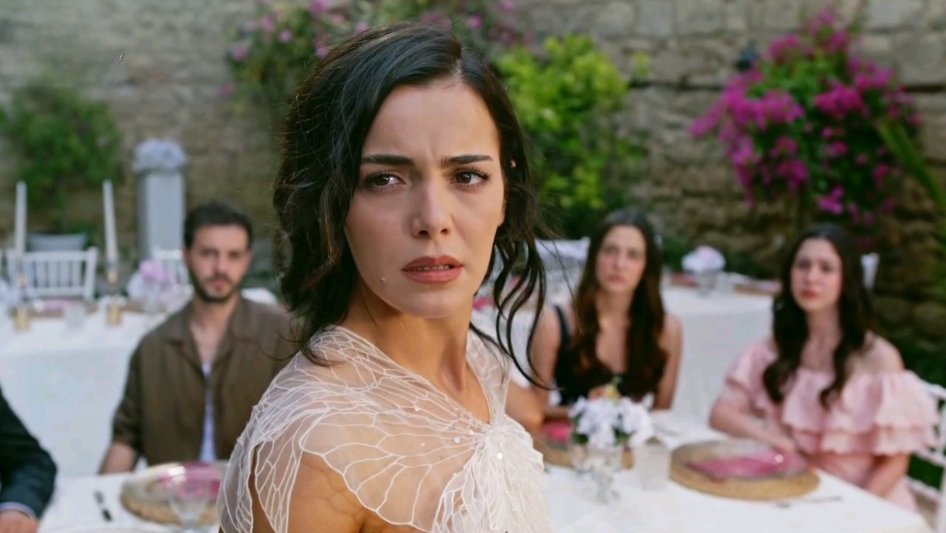 Gallery image 6 for The First Teaser Of Mercan Kosk Is Out!