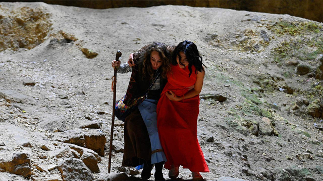 Gallery image 5 for Halef Koklerin Cagrisi Episode 35 Season Finale Preview And Stills