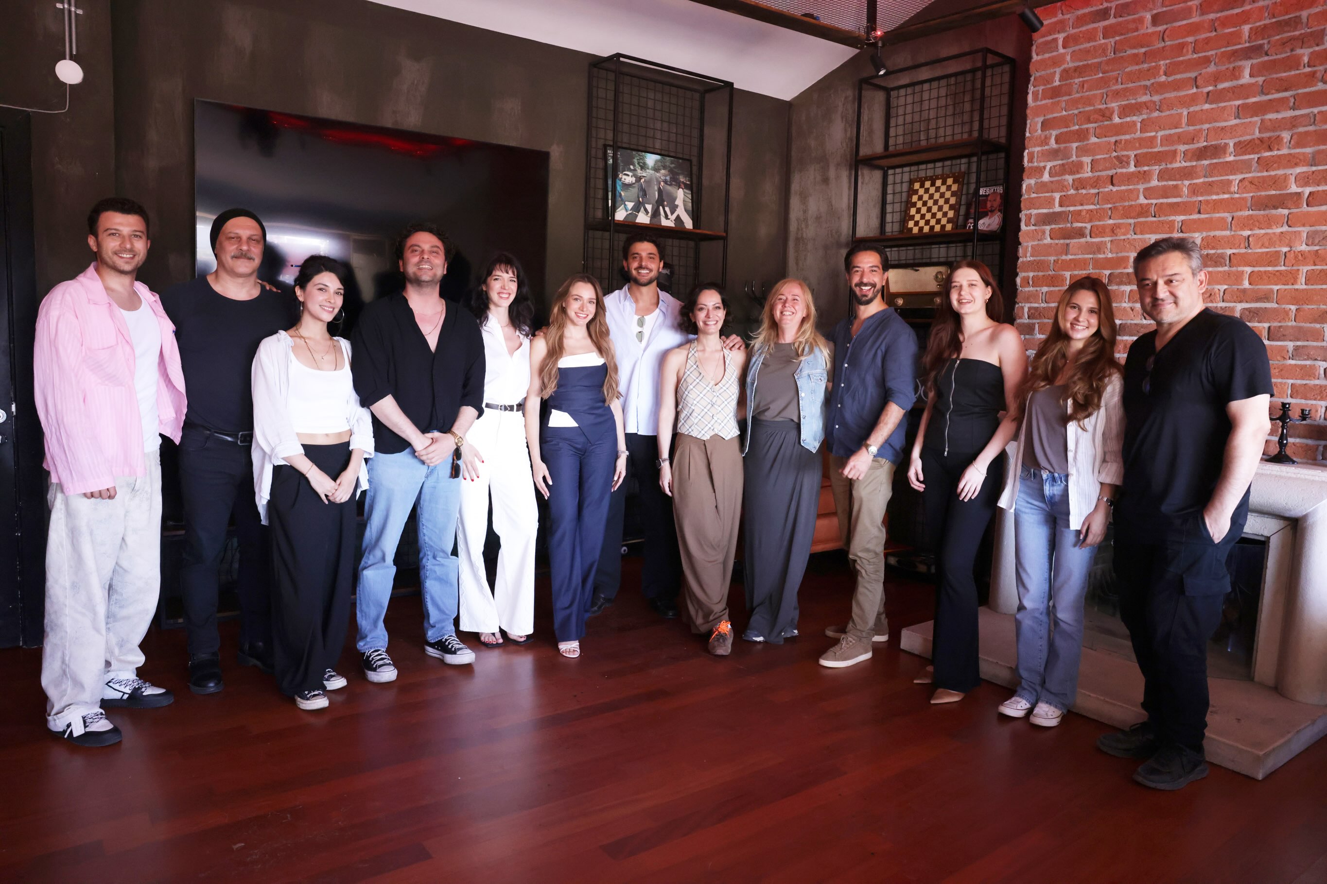 Gallery image 7 for Alikara Which Unites Miray Dener And Halit Ozgur Sari Has Begun Filming 