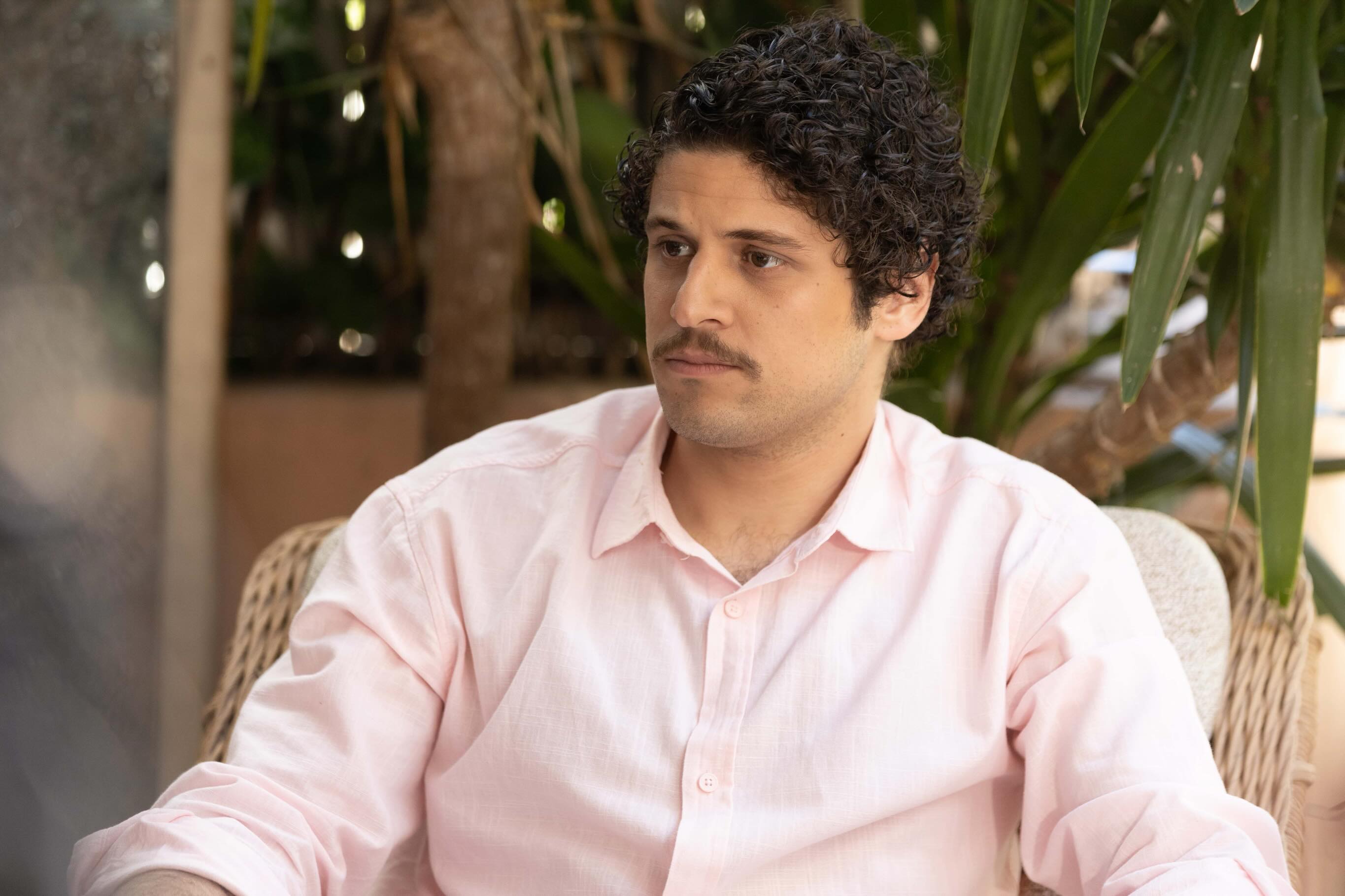 Gallery image 6 for Muhtemel Ask Episode 3 Preview And Still