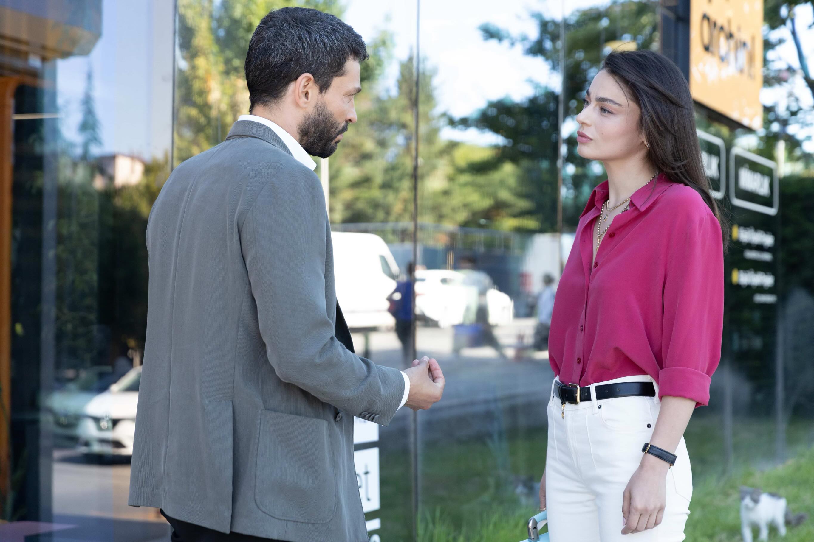 Gallery image 8 for Muhtemel Ask Episode 3 Preview And Still