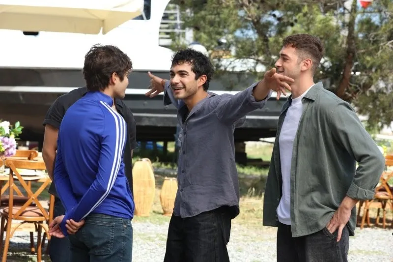 Gallery image 2 for Alti Ustu Istanbul Episode 4 Preview And Stills