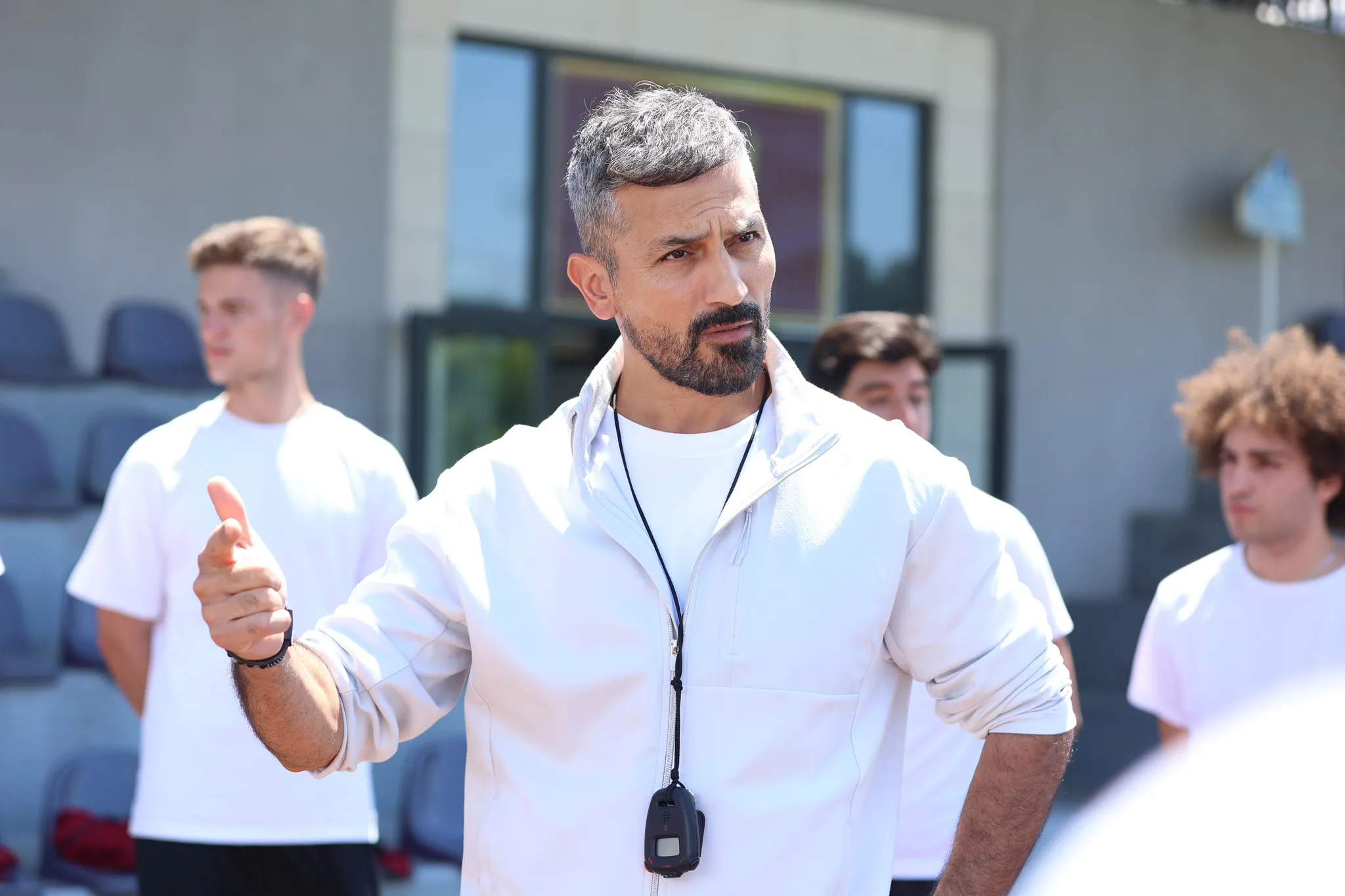 Gallery image 5 for Alti Ustu Istanbul Episode 7 Preview And Stills