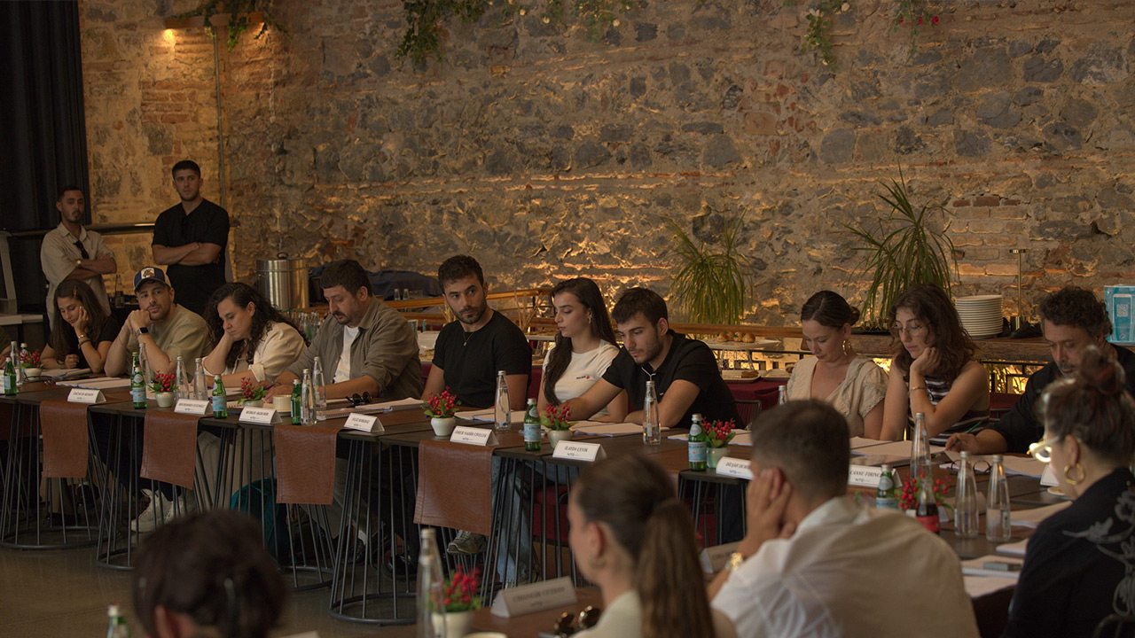 Gallery image 4 for Anne Yarisi: New Cappadocia Drama Featuring Burcu Ozberk And Cihangir Ceyhan